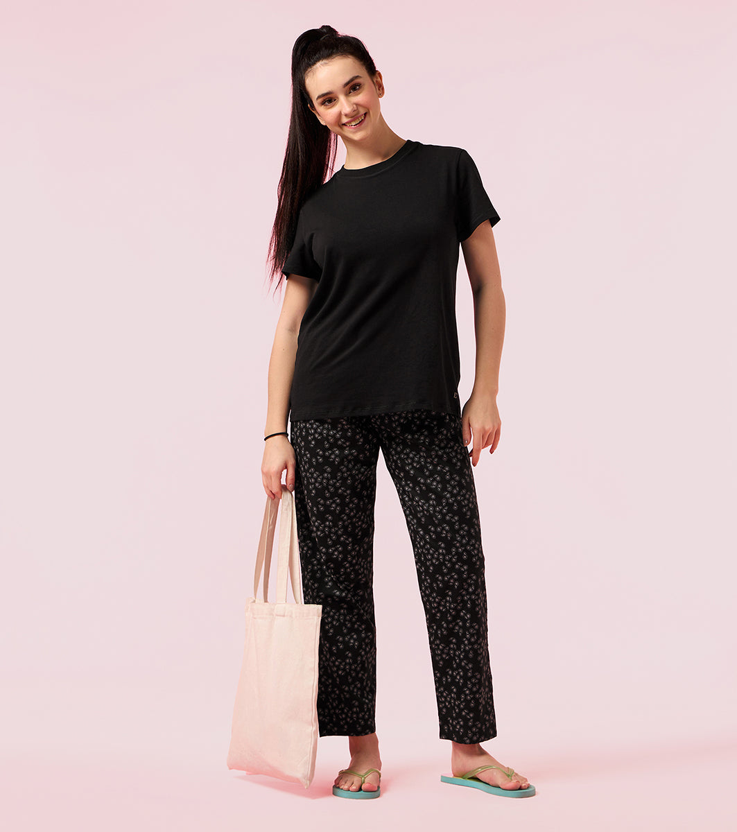 Essentials – E4A5 Hangout Pant Relaxed Fit | Mid Rise | Regular Length - Black Floral Print