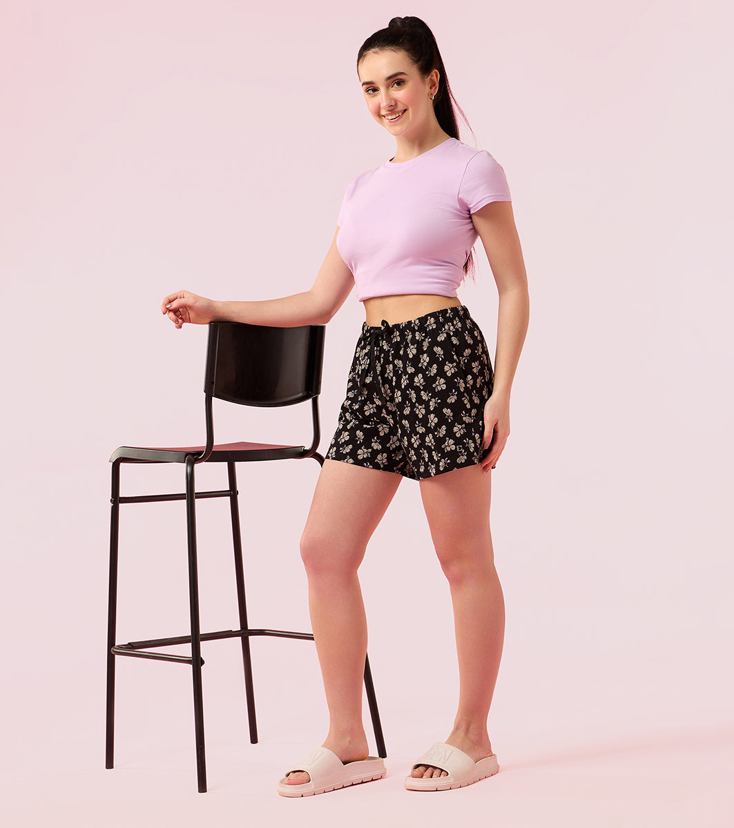 Enamor E062 Women Basic Shorts - Mid-Thigh Length Jersey Shorts With Pockets - Black Poppy Prt