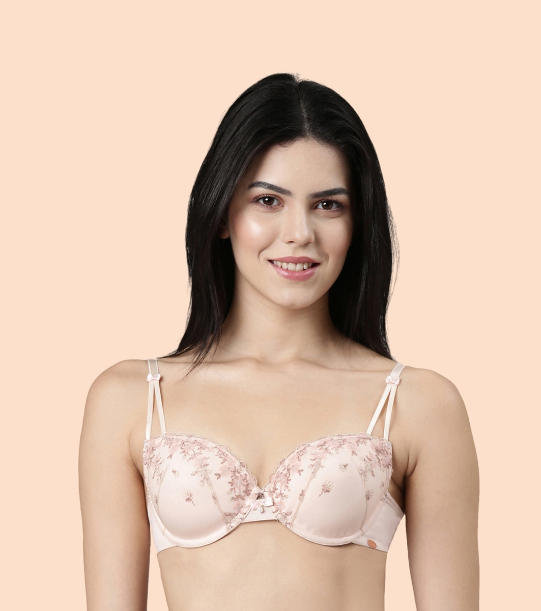 Enamor F127
LUXE LACE BRA
PADDED WIRED MEDIUM COVERAGE