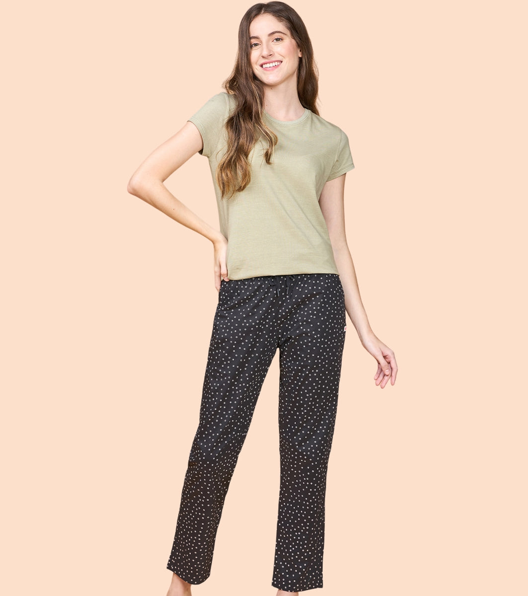 Essentials – E4A5 Hangout Pant Relaxed Fit | Mid Rise | Regular Length