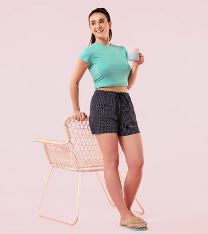 Enamor E062 Women Basic Shorts - Mid-Thigh Length Jersey Shorts With Pockets - Navy Zigzag Prt