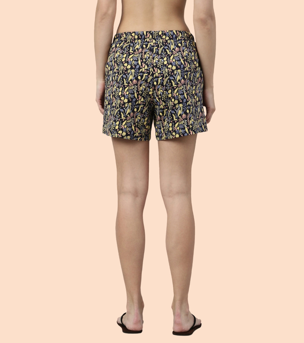 Basic Shorts | Mid-Thigh Length Jersey Shorts With Pockets