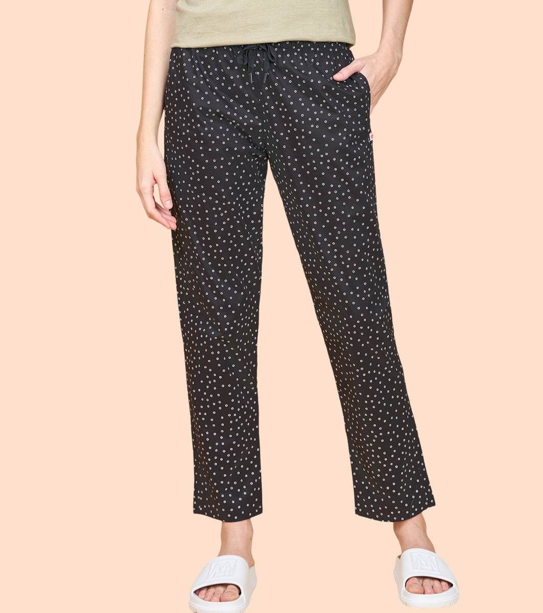 Essentials – E4A5 Hangout Pant Relaxed Fit | Mid Rise | Regular Length