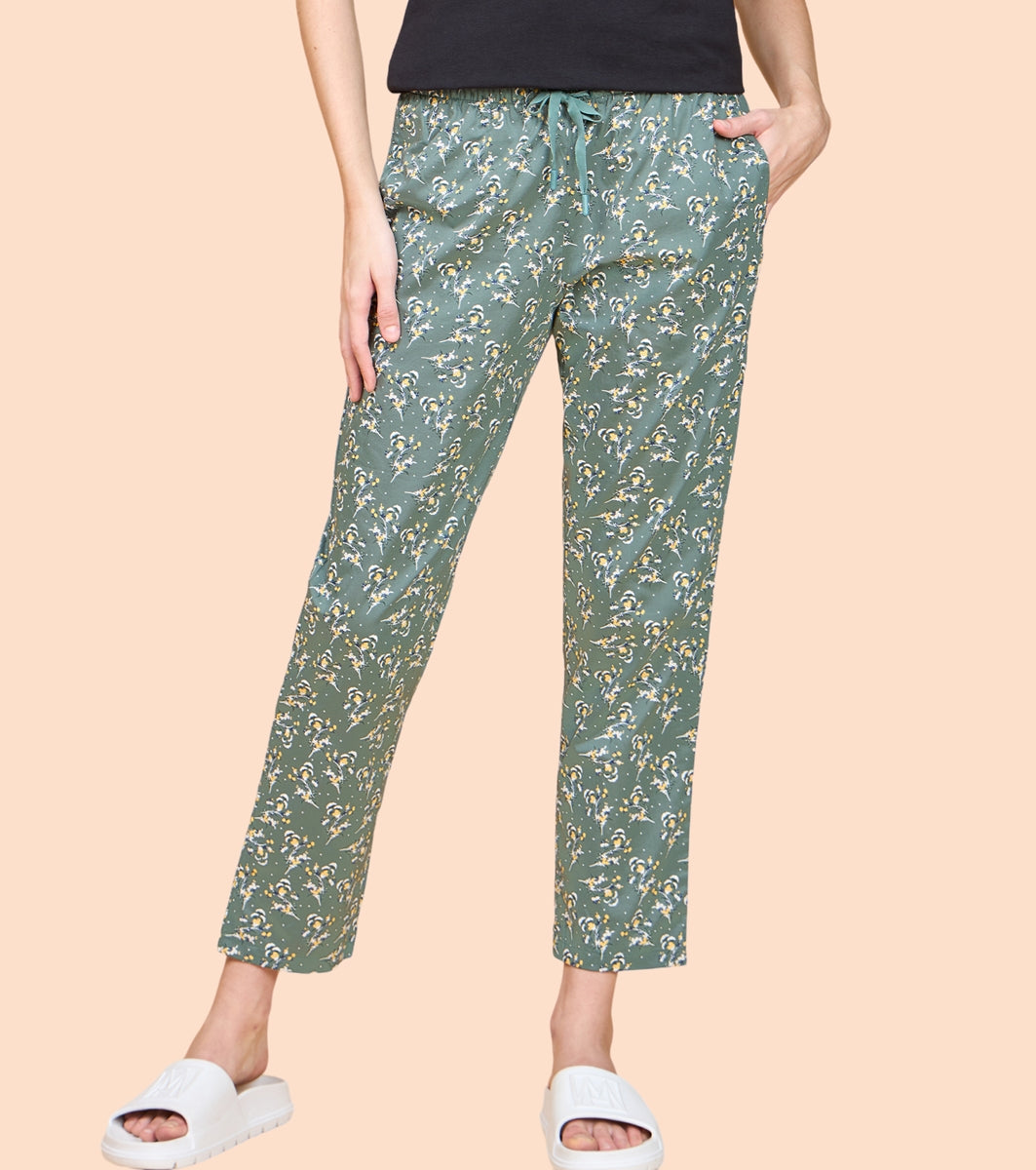 Essentials – E4A5 Hangout Pant Relaxed Fit | Mid Rise | Regular Length