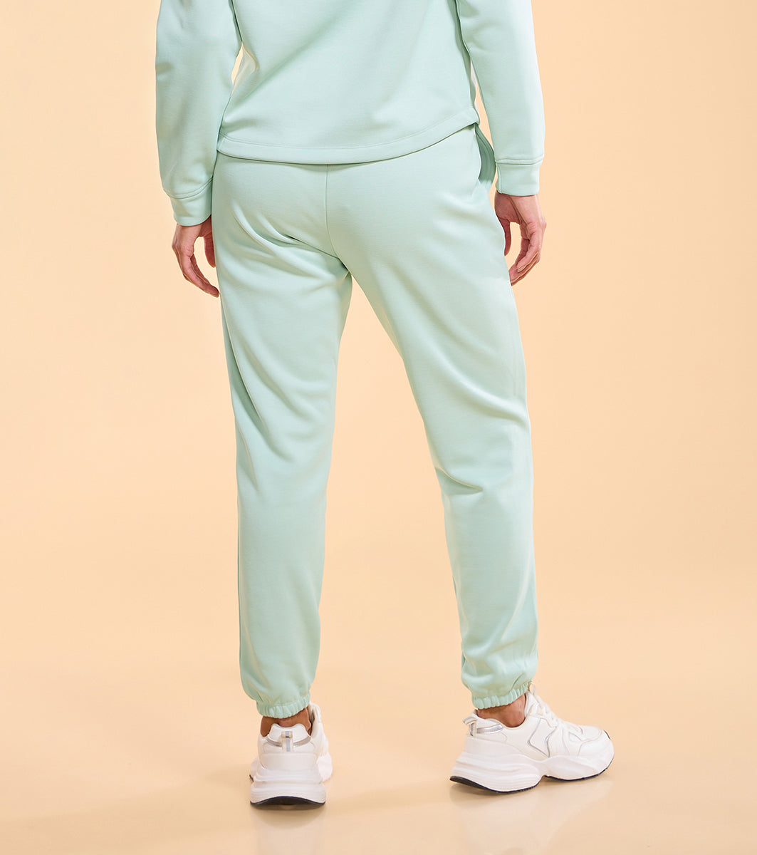 Enamor A404 Fleece Jogger Relax Fit High-Rise Fleece Jogger With Adjustable Drawsting.