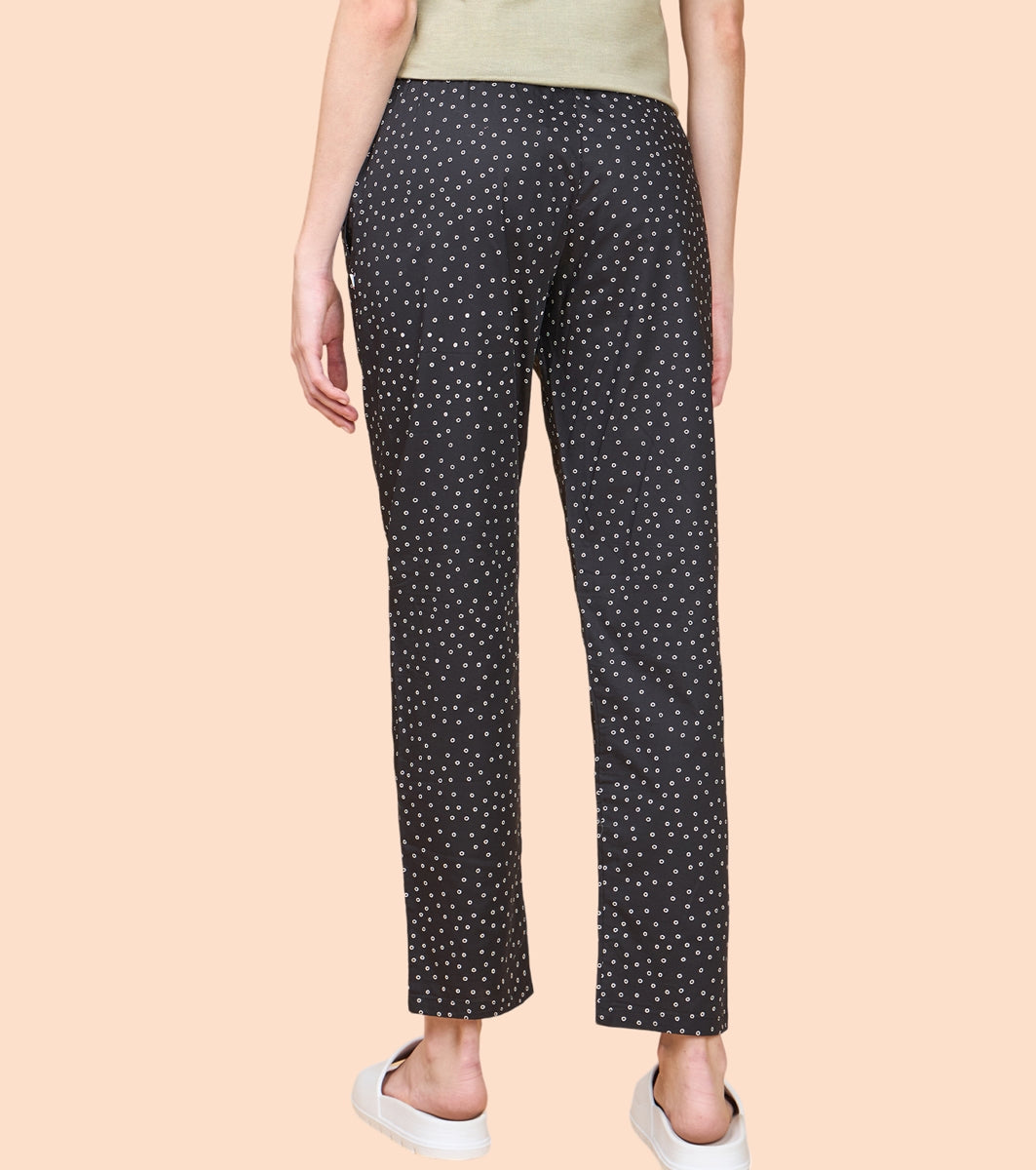 Essentials – E4A5 Hangout Pant Relaxed Fit | Mid Rise | Regular Length