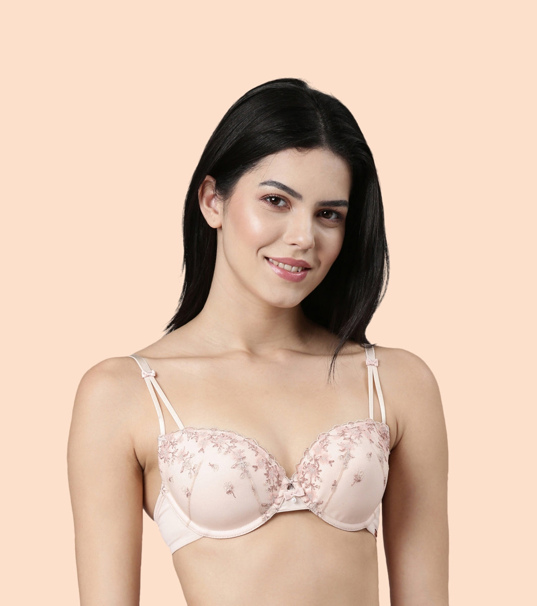 Enamor F127
LUXE LACE BRA
PADDED WIRED MEDIUM COVERAGE