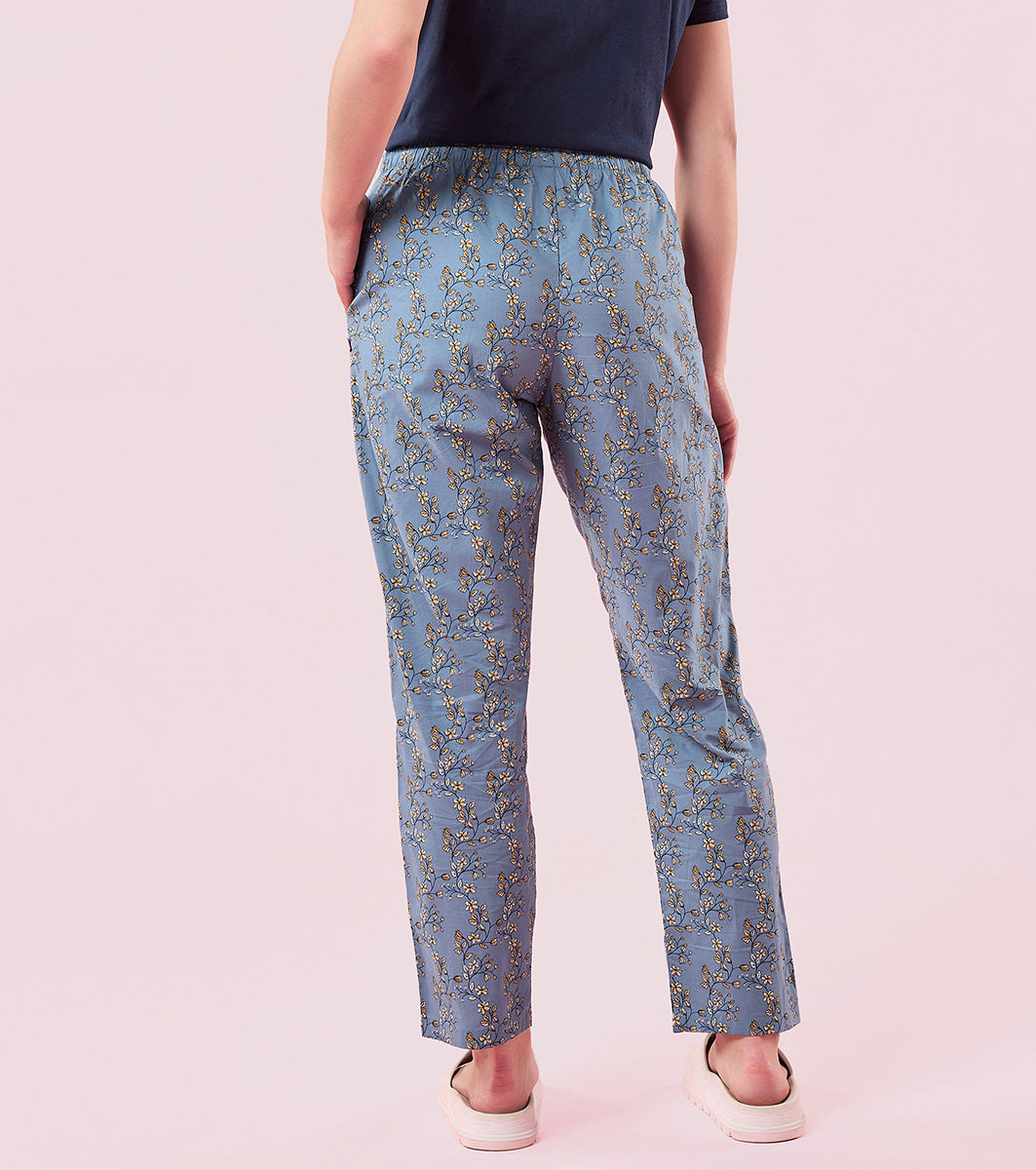 Essentials – E4A5 Hangout Pant Relaxed Fit | Mid Rise | Regular Length - Vintage Bloom Print