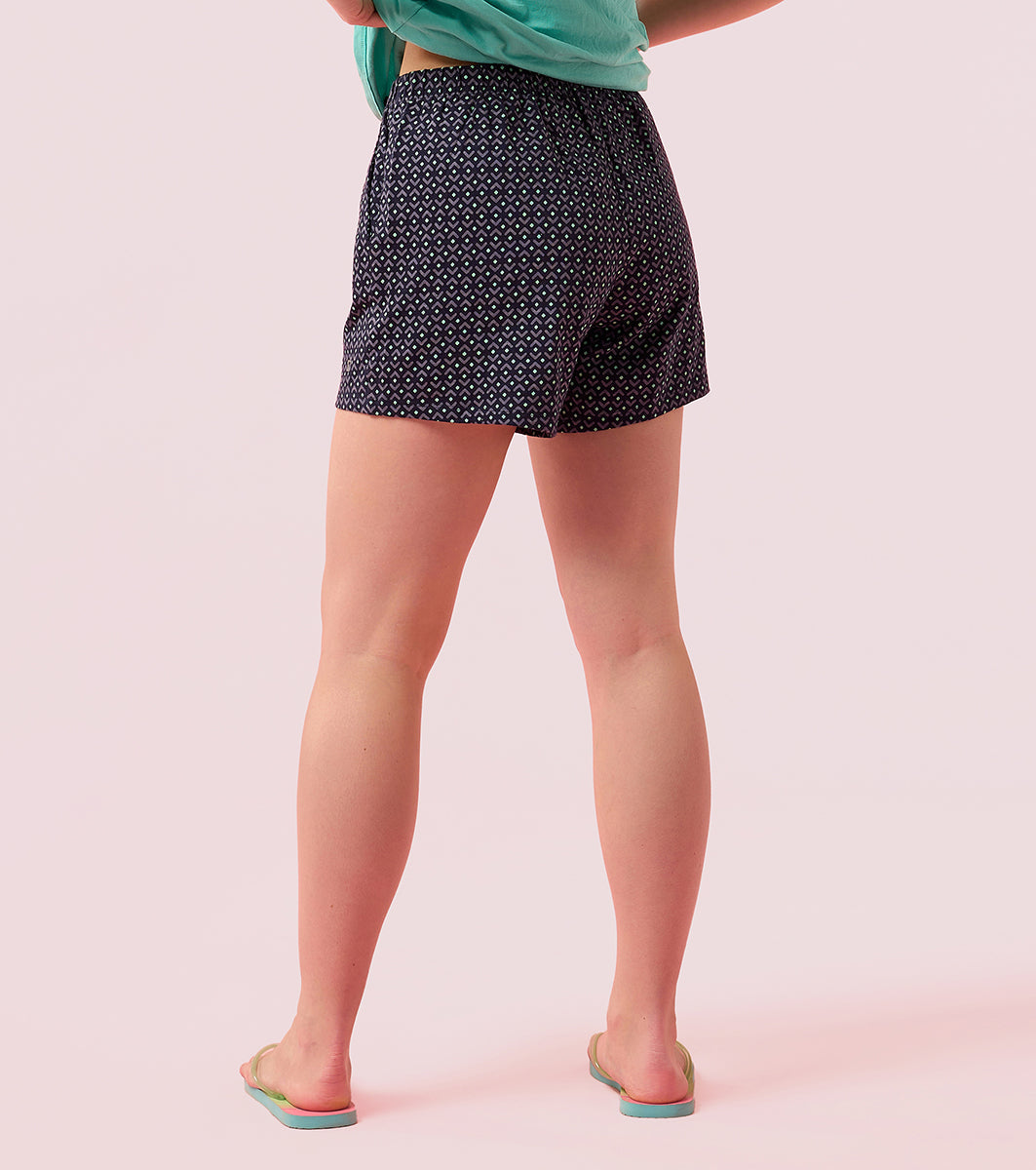 Enamor E062 Women Basic Shorts - Mid-Thigh Length Jersey Shorts With Pockets - Navy Zigzag Prt