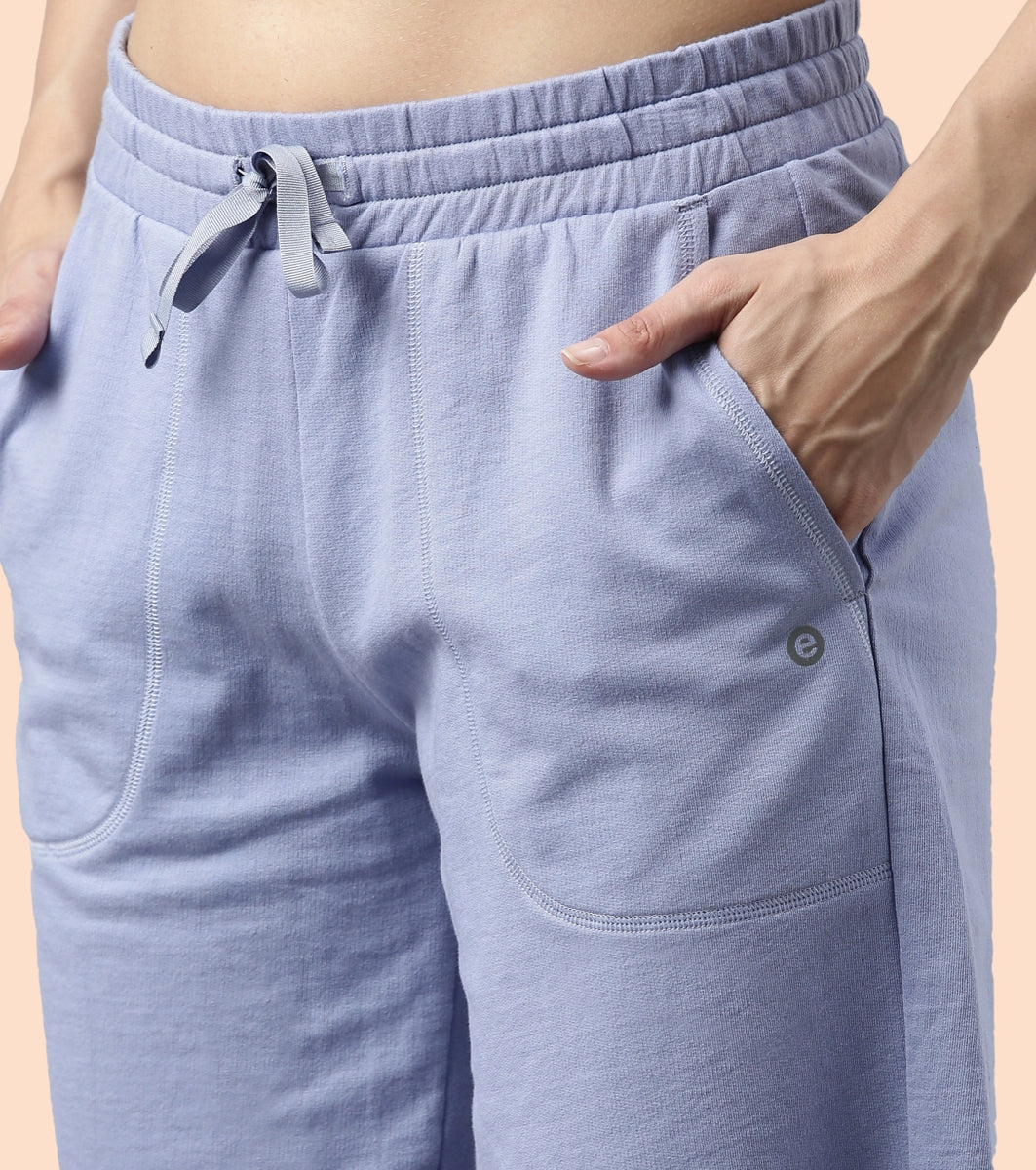 Relax Bermuda | Knee Length Shorts With Adjustable Waistband & Pockets