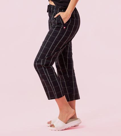 Enamor E4A5 Cotton Checkered Print Mid-Rise Relaxed Fit Hangout Pant - Black/White Checks