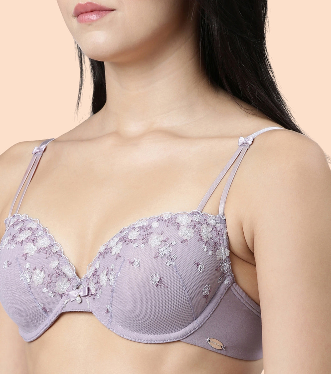 Enamor F127
LUXE LACE BRA
PADDED WIRED MEDIUM COVERAGE