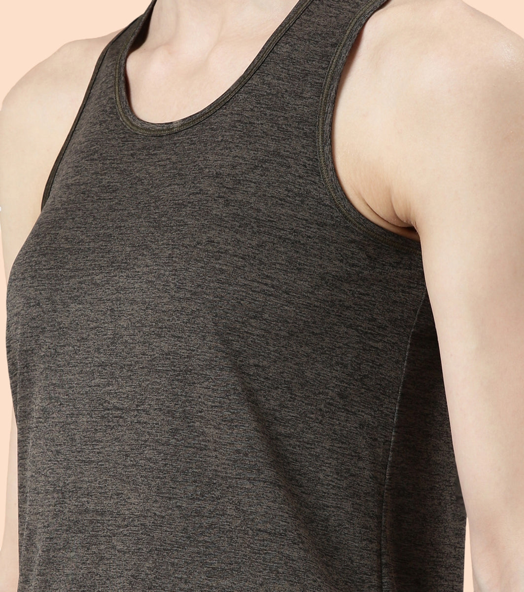 Athleisure- A308
BASIC WORKOUT TANK | DRY FIT RACER TANK WITH REFECTIVE GRAPHIC
RELAXED FIT | REGULAR LENGTH