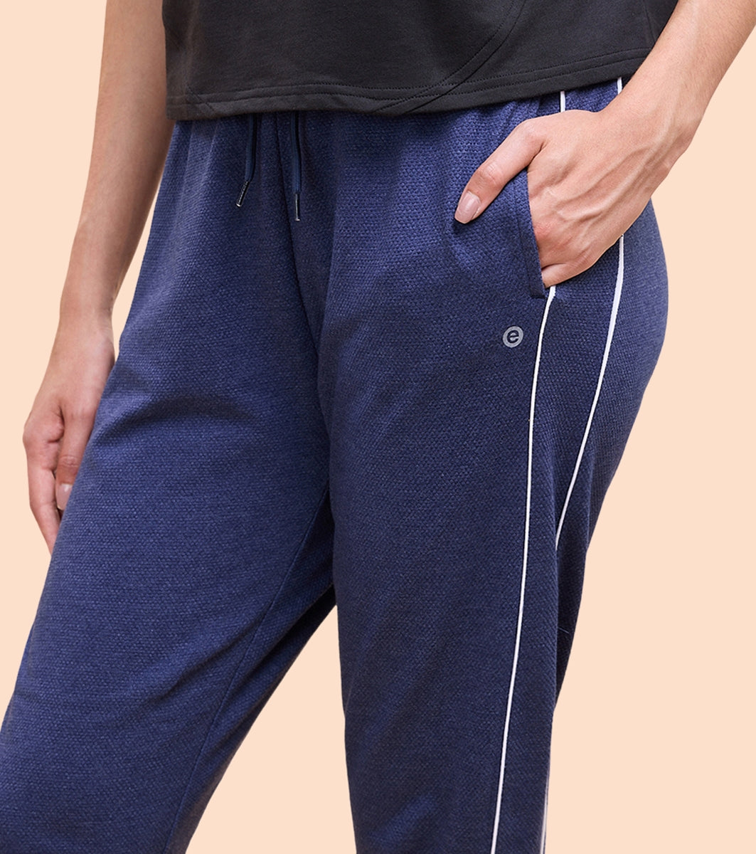 Enamor E403 - Piping Jogger Popcorn Fabric Jogger