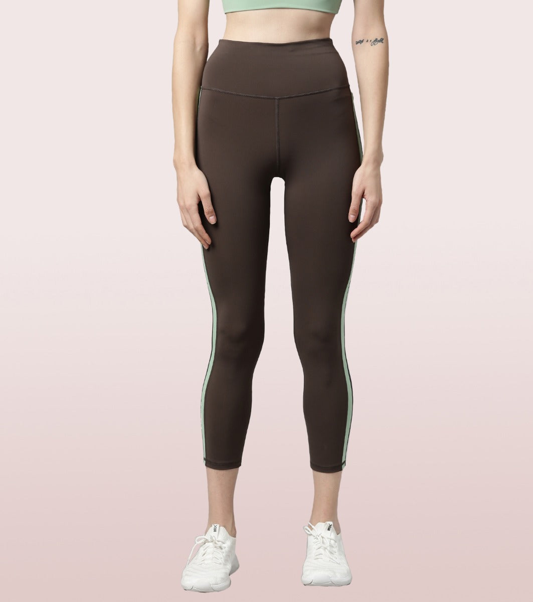 Hugged Leggings III | High Waisted 7/8 Length Dry Fit Sporty Side Stripe Leggings