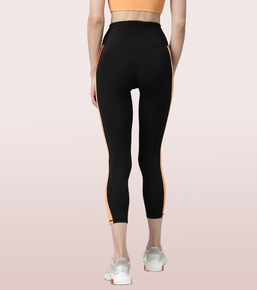 Hugged Leggings III | High Waisted 7/8 Length Dry Fit Sporty Side Stripe Leggings