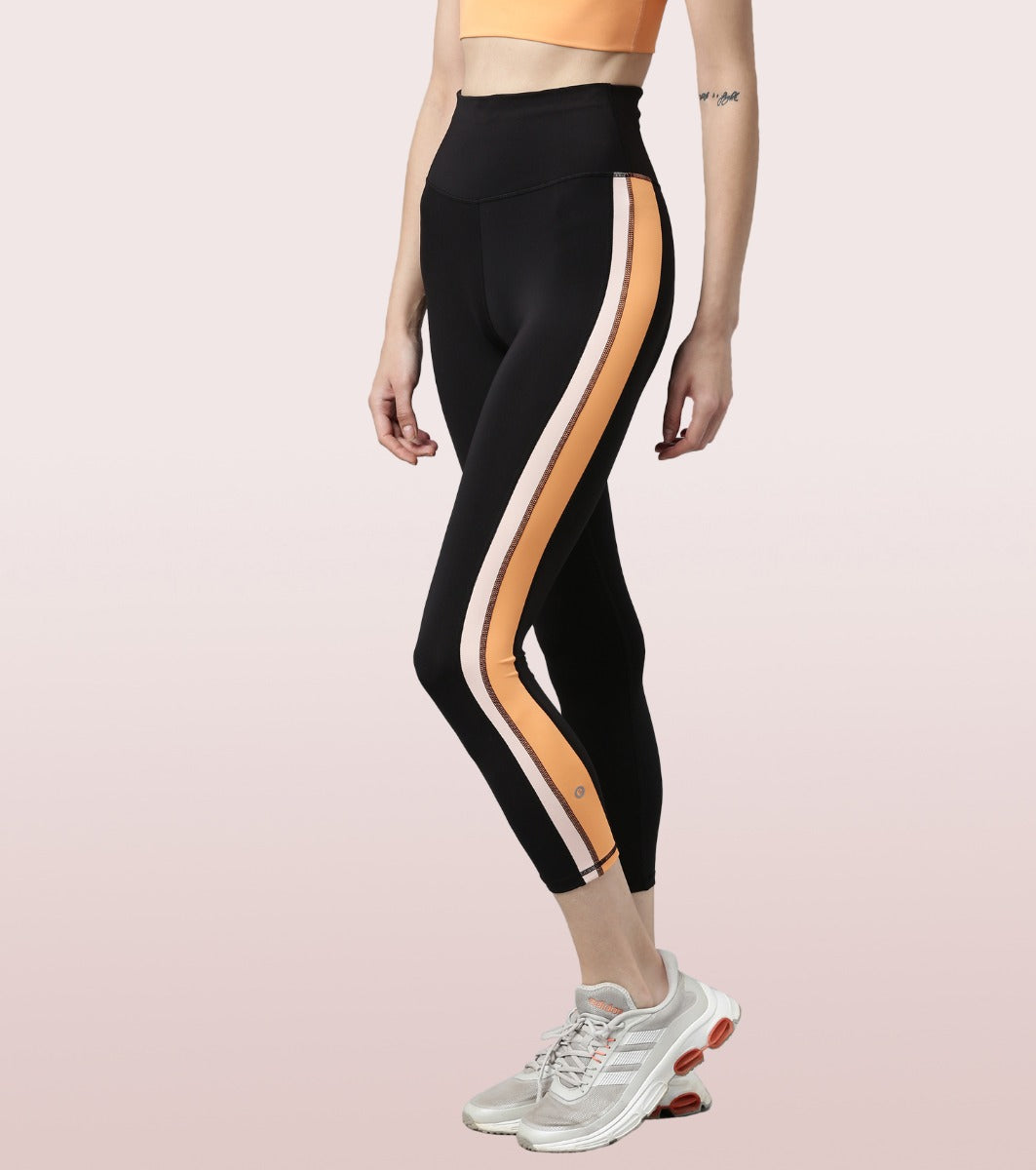 Hugged Leggings III | High Waisted 7/8 Length Dry Fit Sporty Side Stripe Leggings